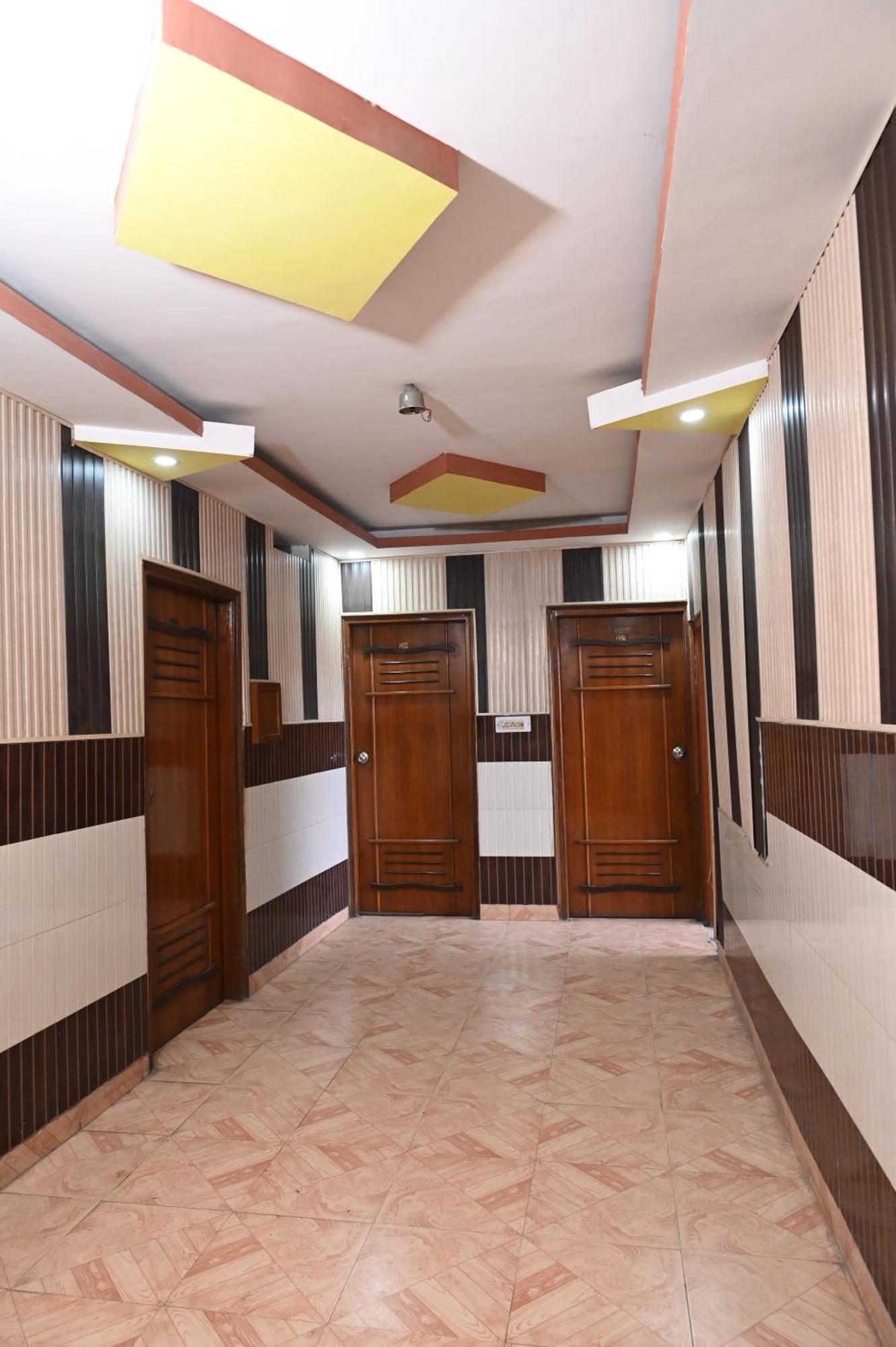 Hotel Sunrise Chandīgarh Exterior foto